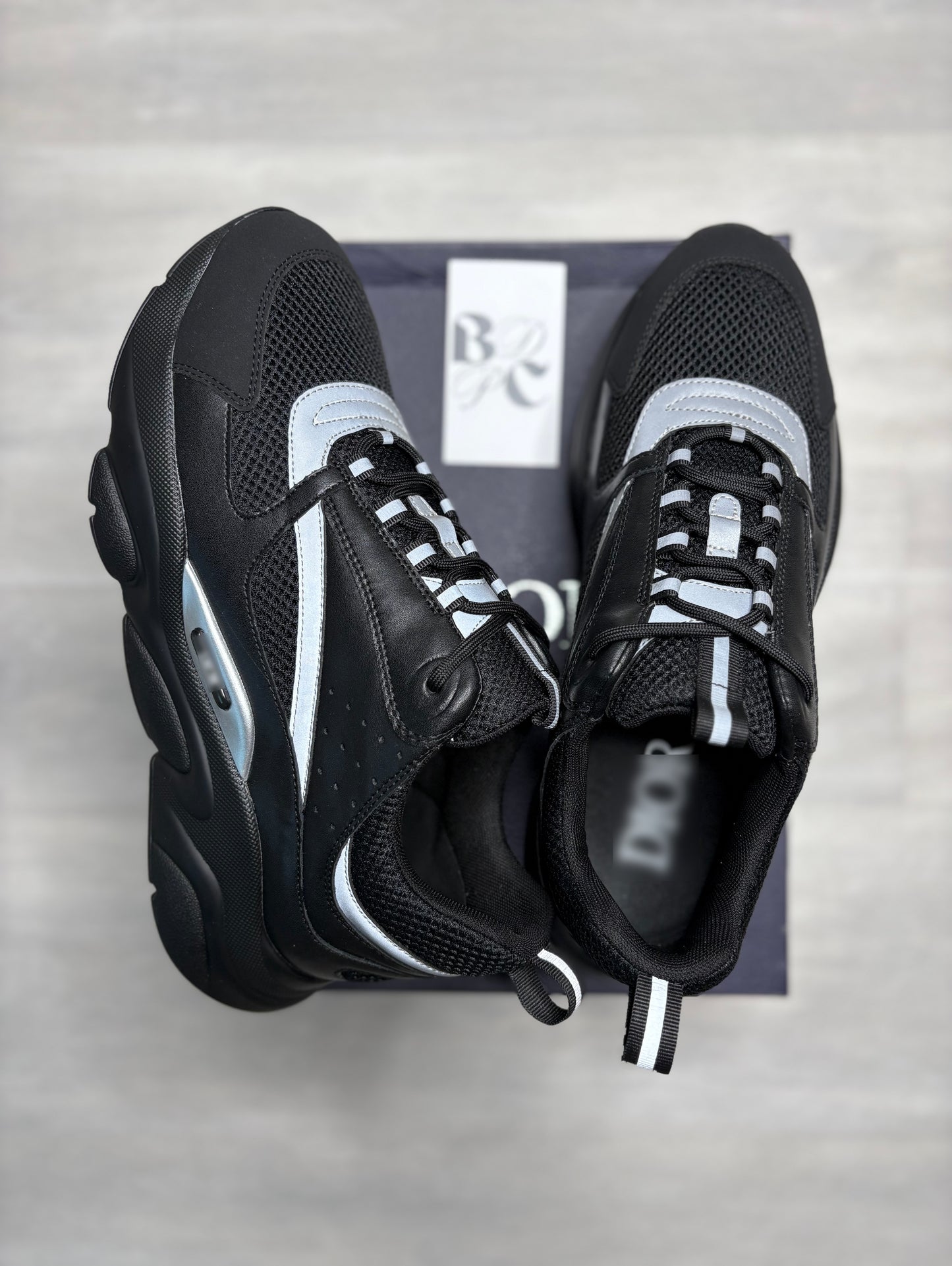 Black ROID