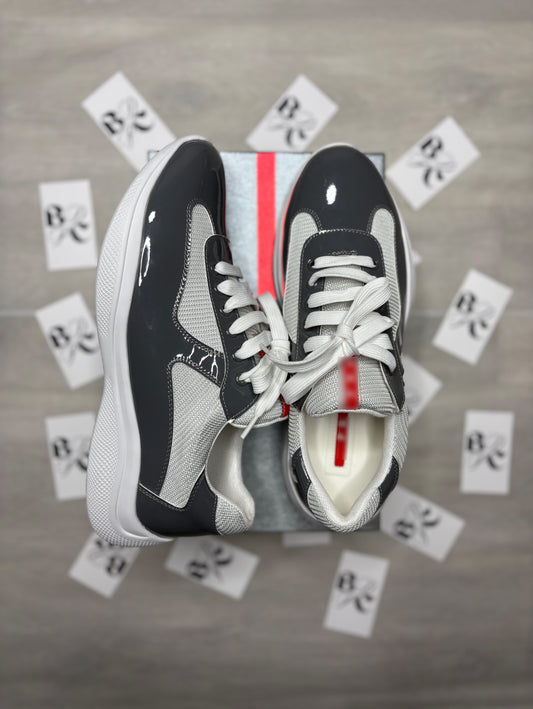 Cups (Grey)